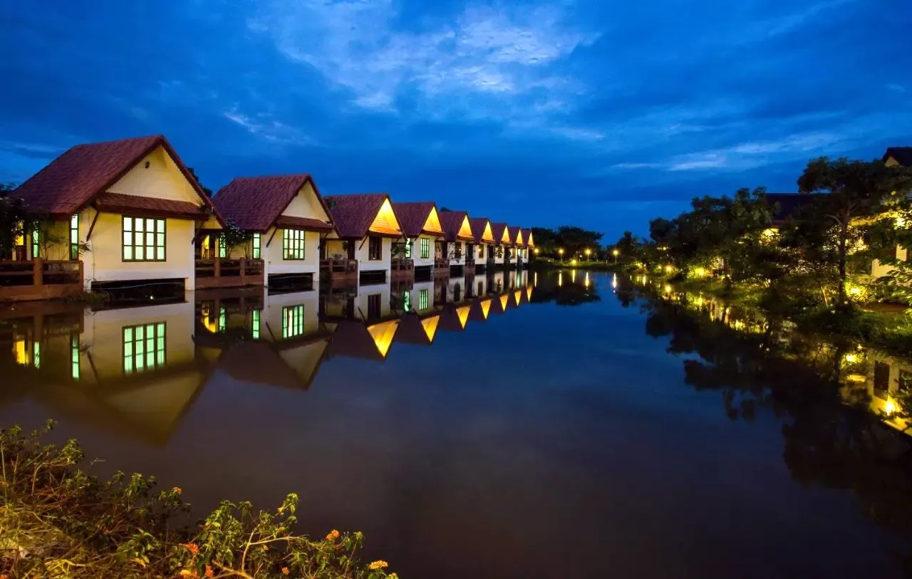Main entrance and exterior of Suan Luang Garden View Resort