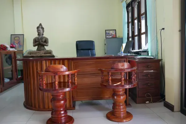 On-site restaurant serving authentic local Thai dishes